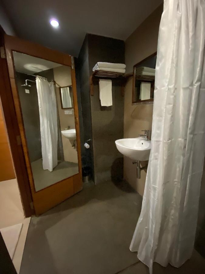 Hotel Wild Orchid Kala Pathar Beach Exterior foto